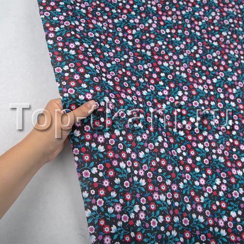 Ситец набивной - Цветочное поле (3) на черном (красный, малиновый, голубой) - ширина 150 см